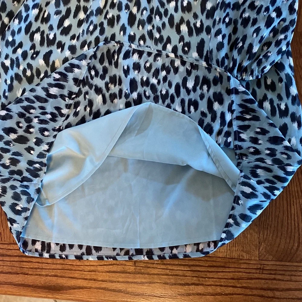 Loft Petites animal print v-neck long sleeve dress size XSP - Picture 10 of 11